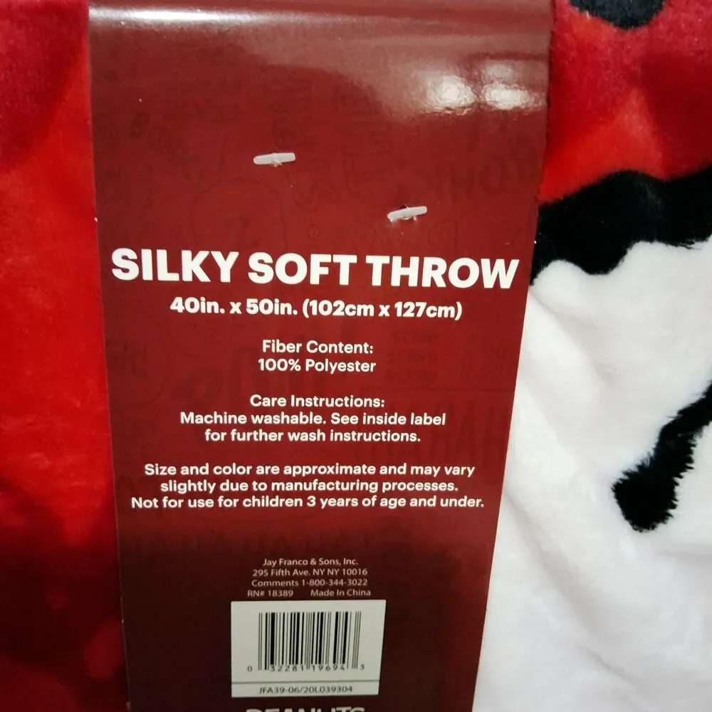 Peanuts Snoopy & Woodstock Silky Soft Red Throw Blanket 40x50 New w/ Tags